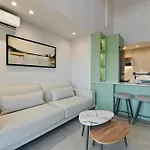 Eveline - Seaview & Short Walk To The Apartman Nikiána