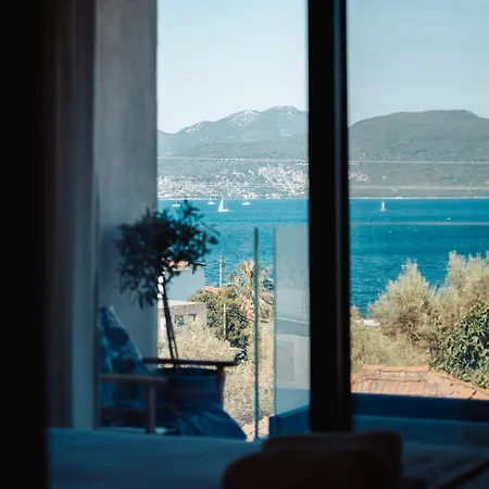 Apartament Eveline - Seaview & Short Walk To The Nikiana